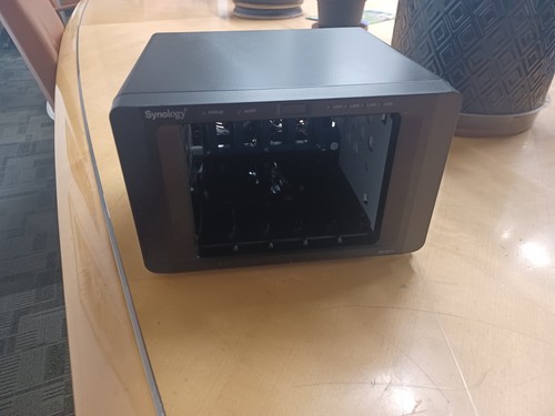 Synology bay nas - 5, disk